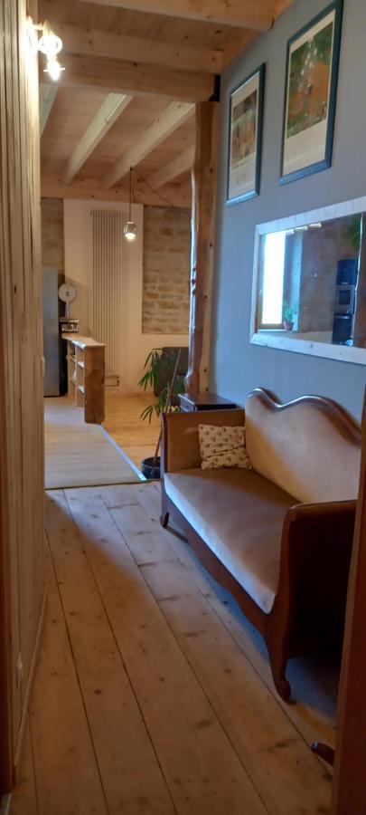 Appartement De Charme Dans Une Maison Isolee Presilly  Екстериор снимка